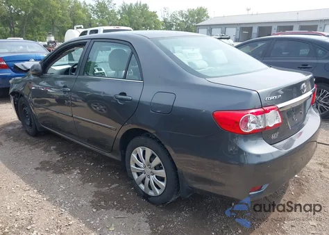 2013 Toyota Corolla Le z USA, uszkodzony, nr VIN 2T1BU4EE1DC031648